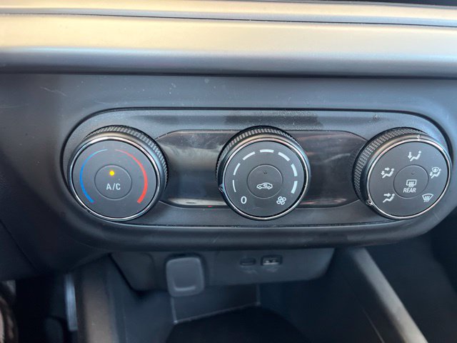 Used 2026 Chevrolet Trax LS FWD image 14
