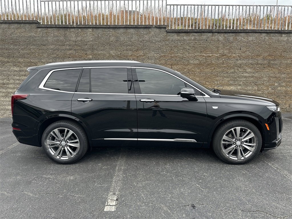 Certified 2022 Cadillac XT6 Premium Luxury w/ Technology Package image 8