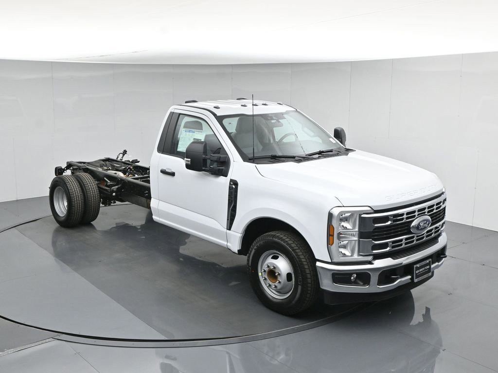 New 2026 Ford F350 XL image 30