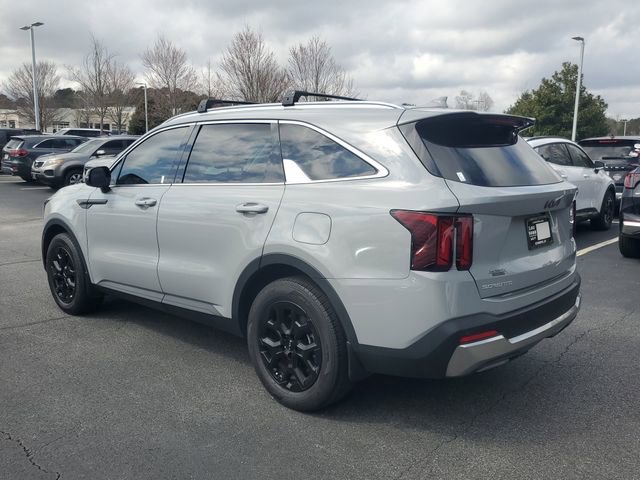 Certified 2025 Kia Sorento S image 6