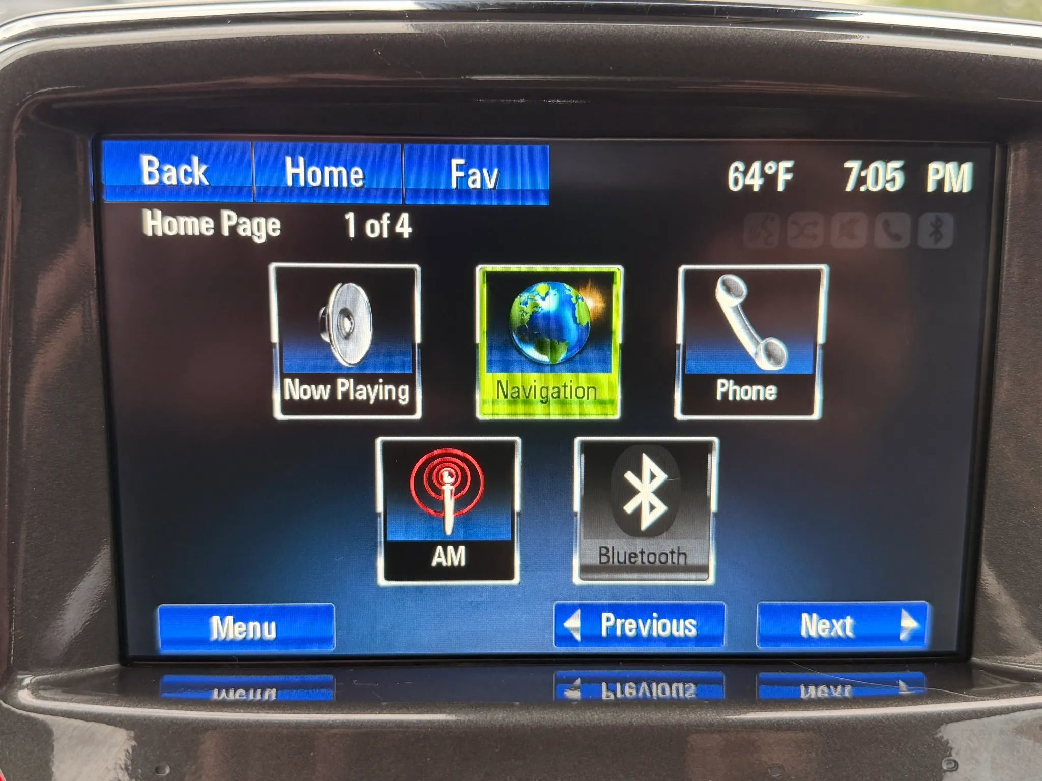 Used 2015 Chevrolet Volt Premium w/ Premium Trim Package FWD image 30