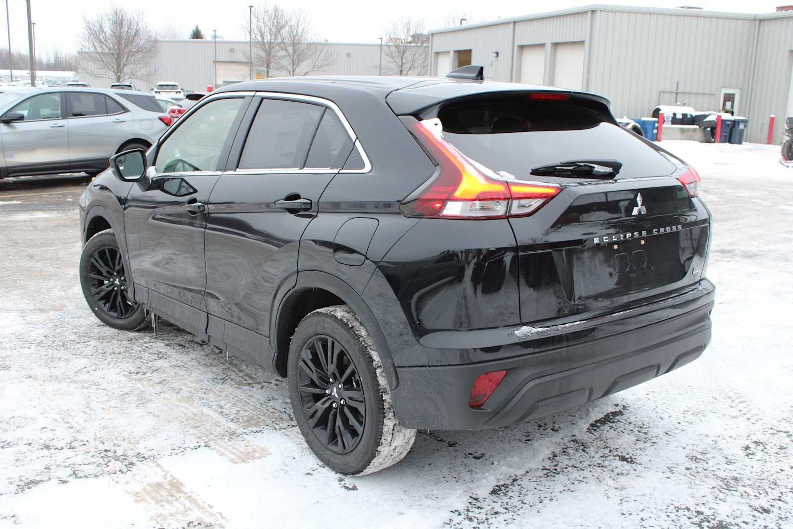 New 2025 Mitsubishi Eclipse Cross LE image 7