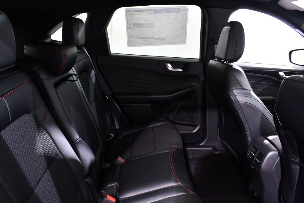 New 2025 Ford Escape ST-Line Select w/ Tech Pack #1 AWD/4WD image 18