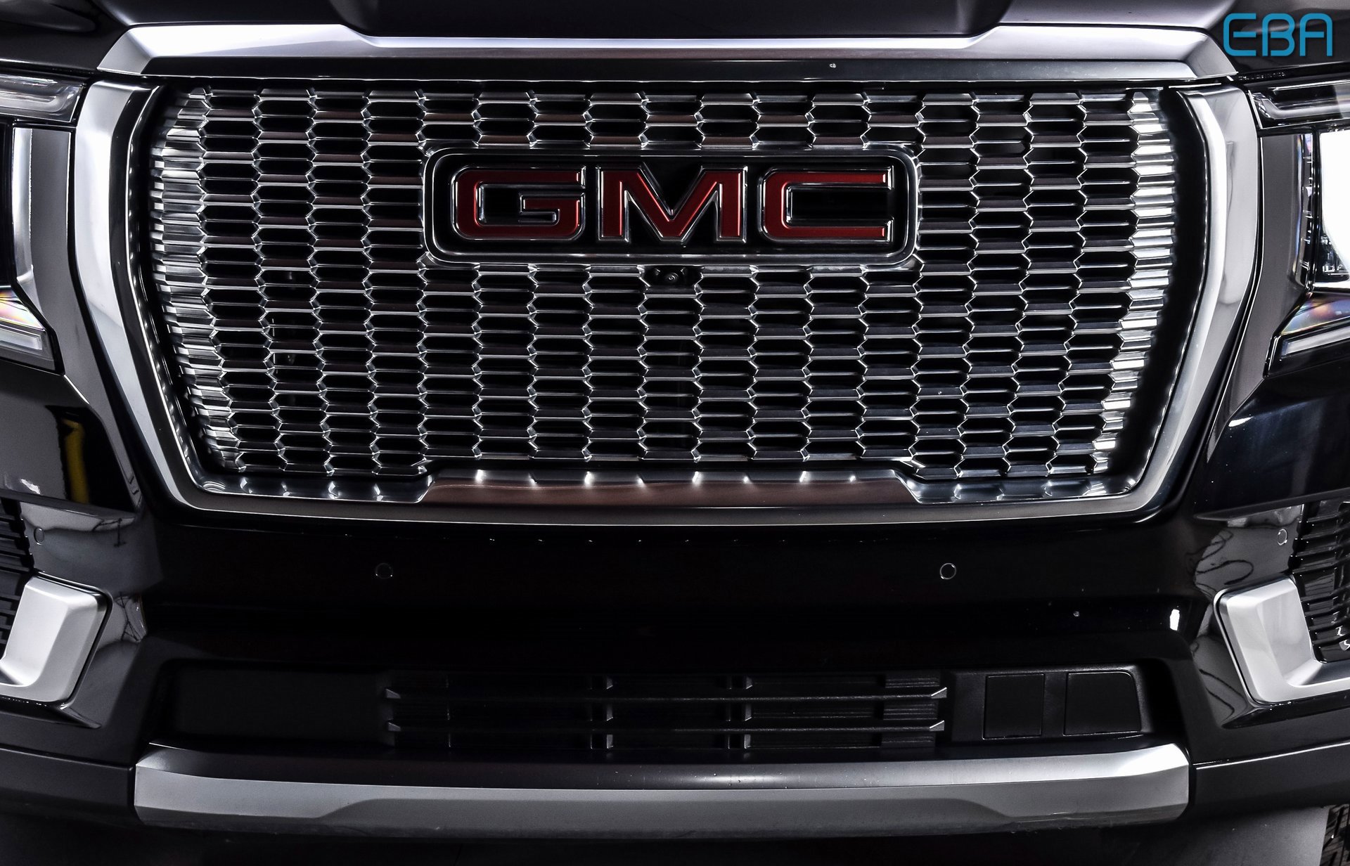 Used 2024 GMC Yukon XL Denali w/ Advanced Technology Package image 7