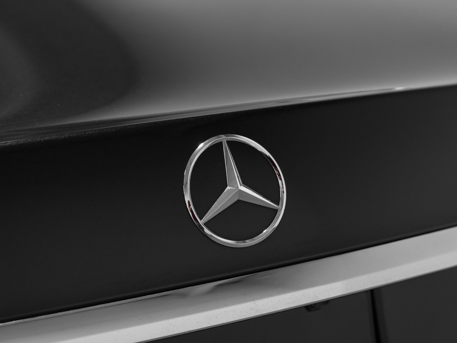 Used 2020 Mercedes-Benz S 63 AMG 4MATIC Sedan image 25