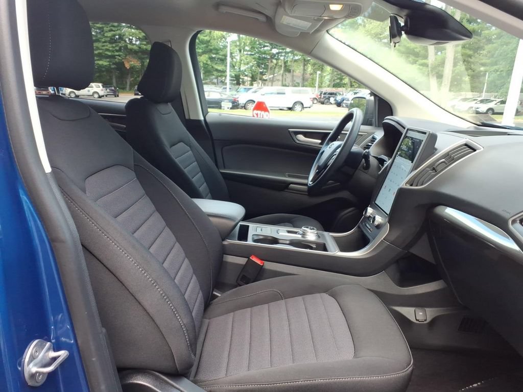 Used 2024 Ford Edge SE AWD/4WD image 10