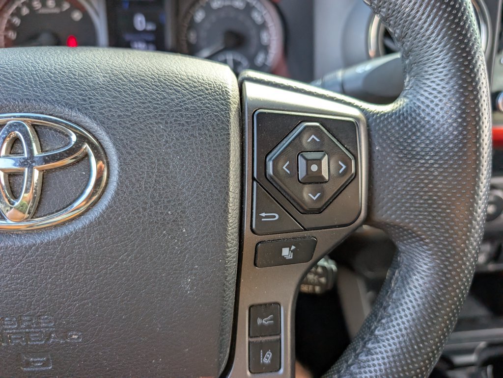 Used 2020 Toyota Tacoma TRD Off-Road AWD/4WD image 23