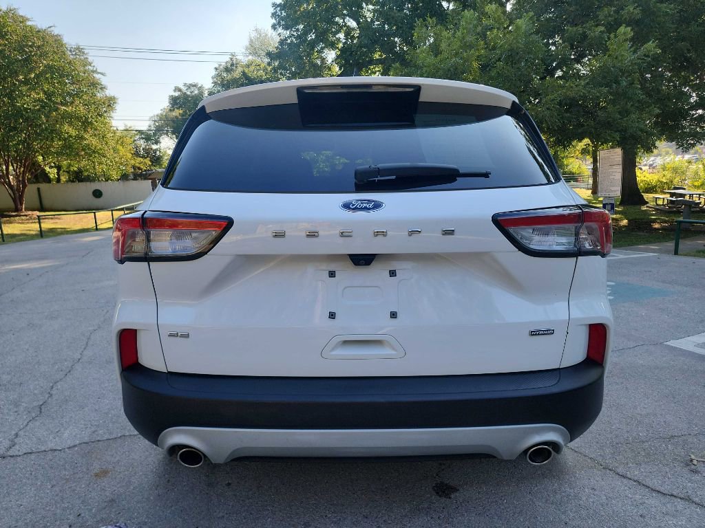 Used 2021 Ford Escape SE image 6