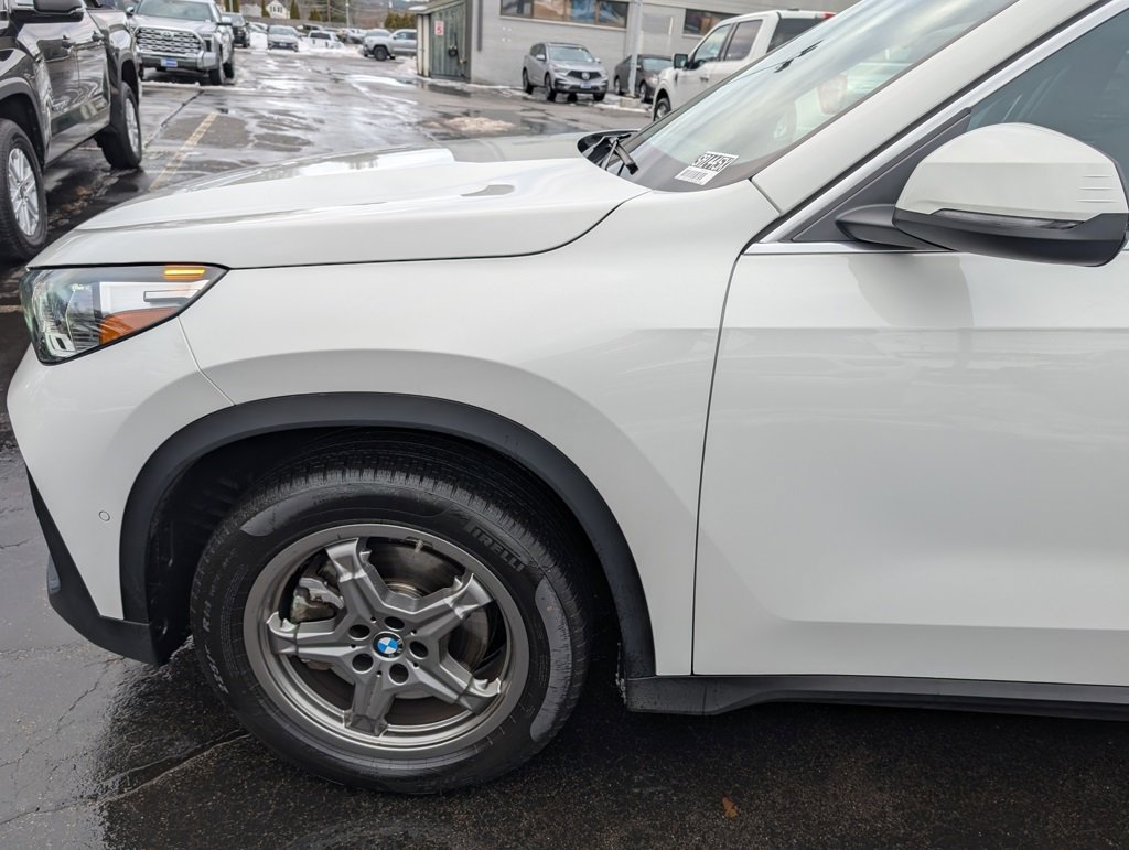 Used 2023 BMW X1 xDrive28i image 2