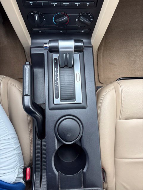 Used 2006 Ford Mustang Premium RWD image 16