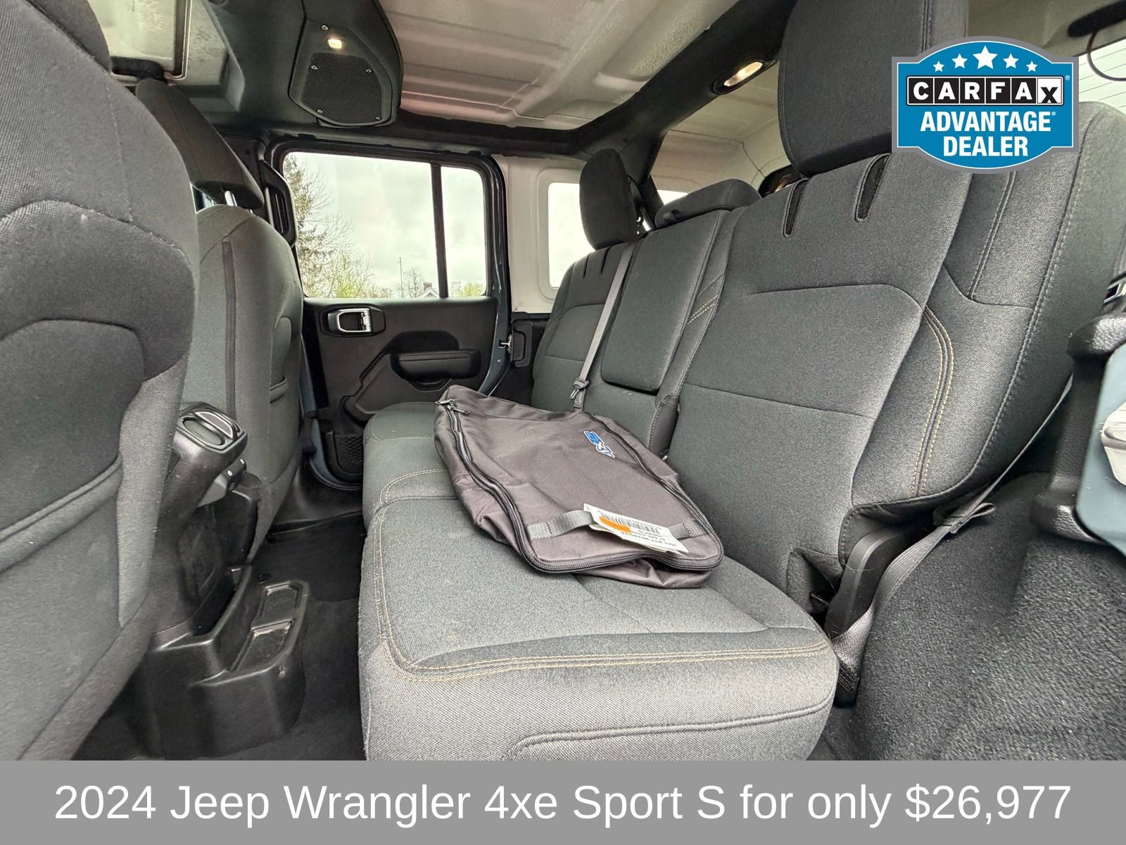 Used 2024 Jeep Wrangler Unlimited w/ Convenience Group image 12