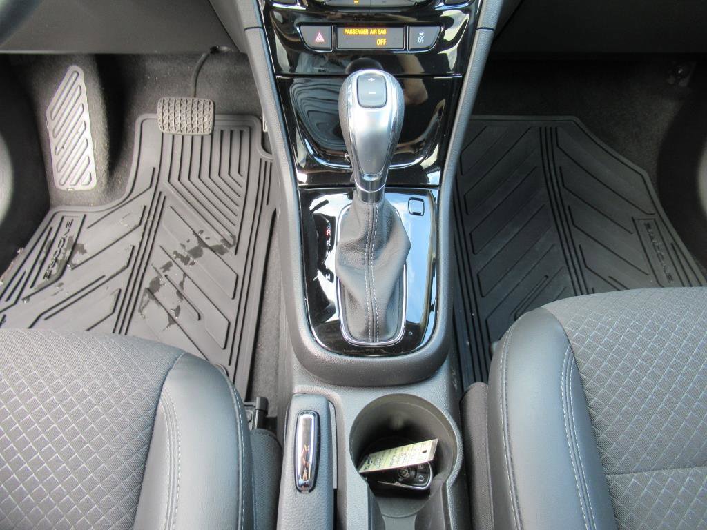 Used 2022 Buick Encore Preferred image 20