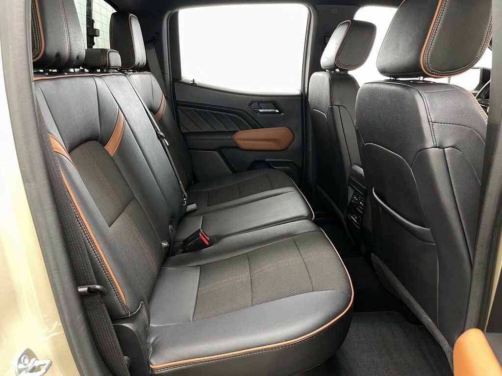 Certified 2024 GMC Canyon AT4 w/ Technology Package image 43