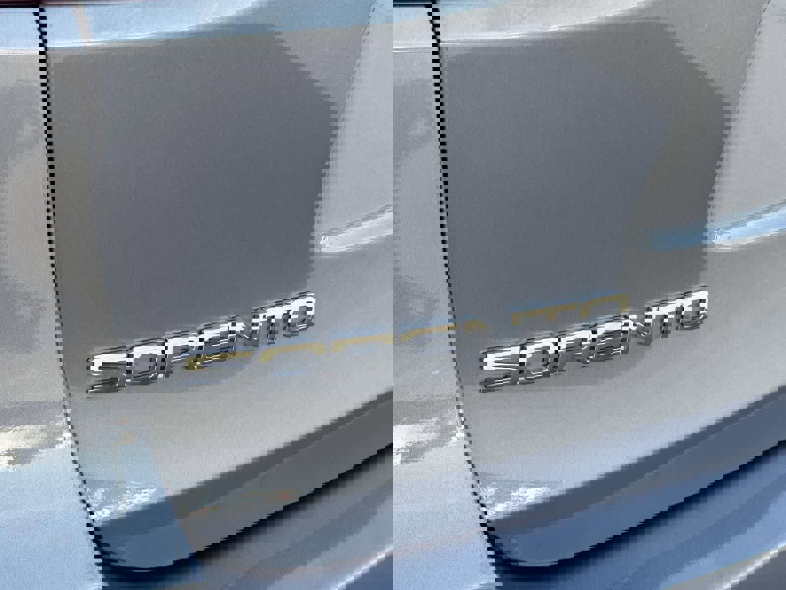 Used 2020 Kia Sorento AWD V6 image 11