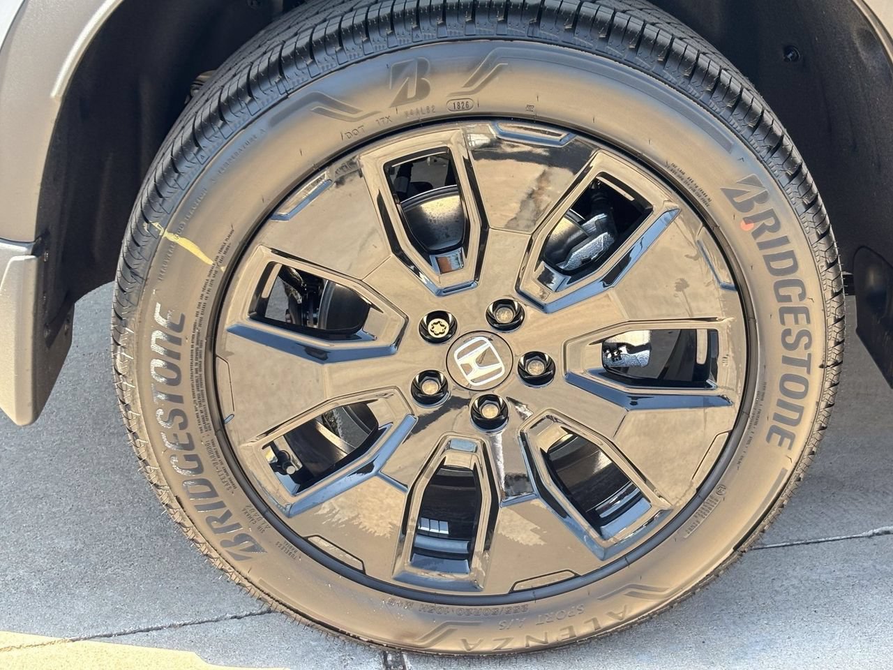 New 2026 Honda Pilot Black Edition image 5