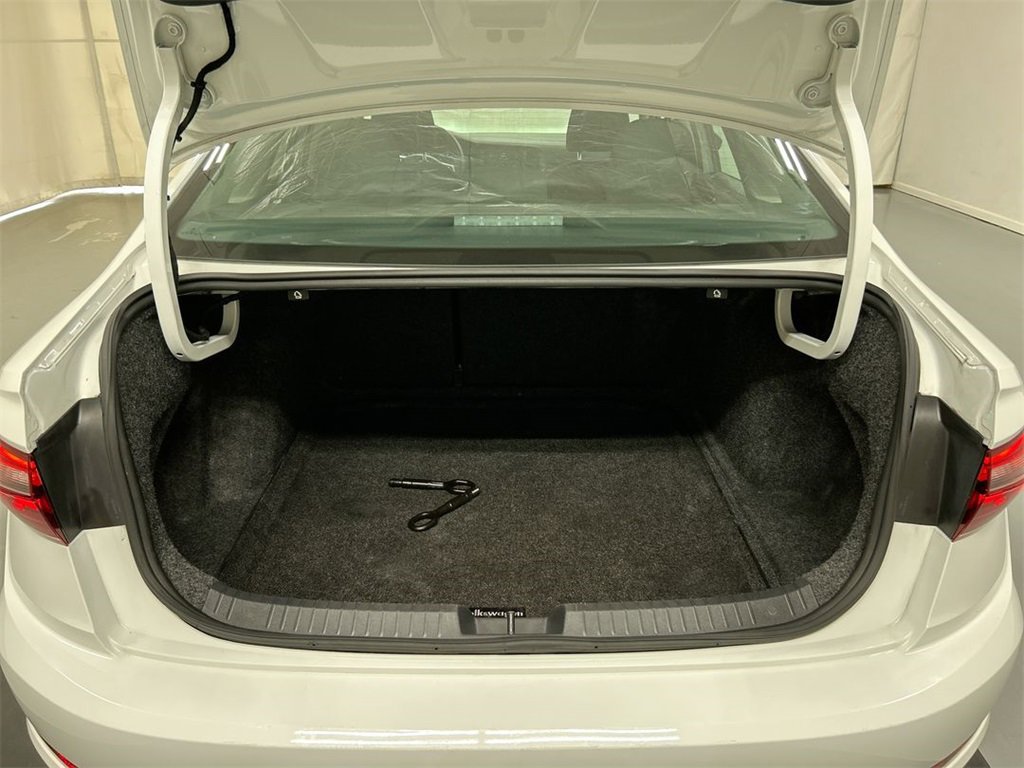 Used 2021 Volkswagen Jetta S image 21
