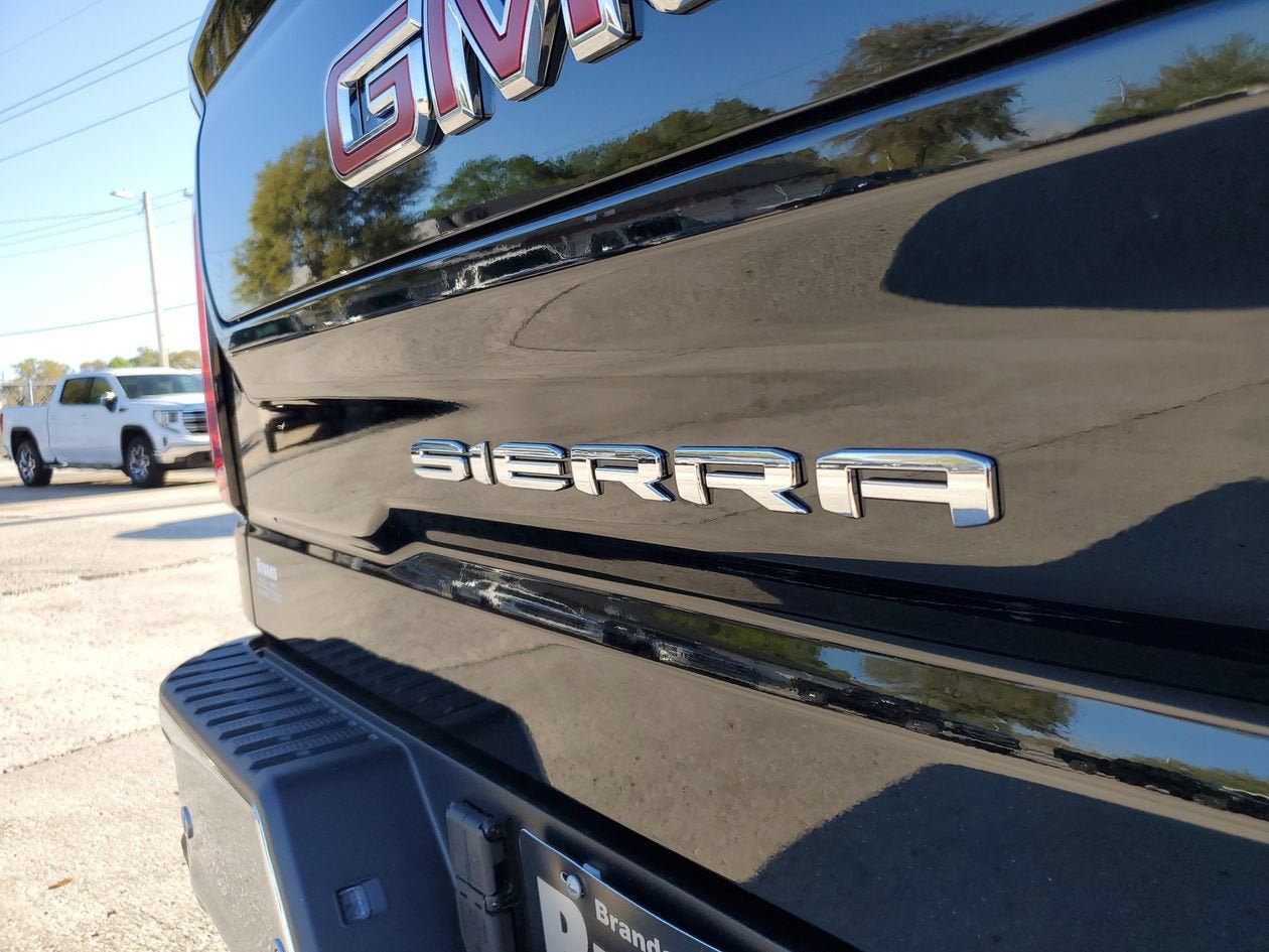 New 2026 GMC Sierra 1500 SLT w/ SLT Premium Plus Package AWD/4WD image 8