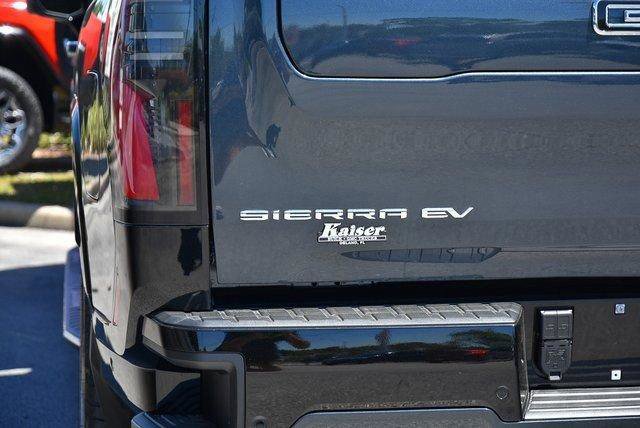 New 2025 GMC Sierra EV Denali image 21