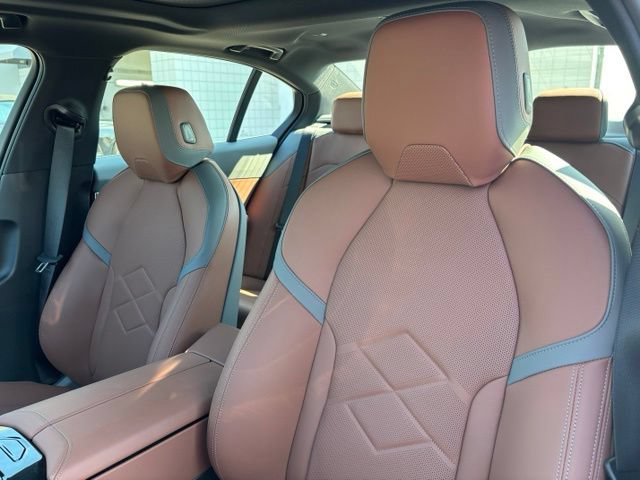 New 2027 BMW 530i xDrive w/ Premium Package AWD/4WD image 16