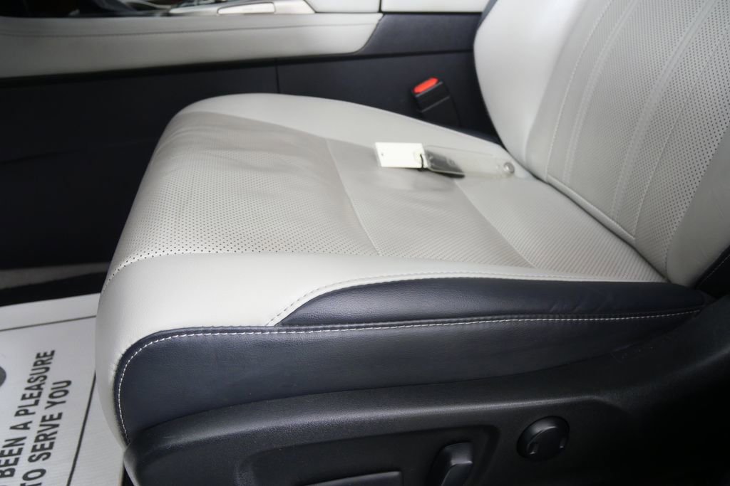 Used 2019 Lexus RX 350 FWD w/ Navigation Package image 10