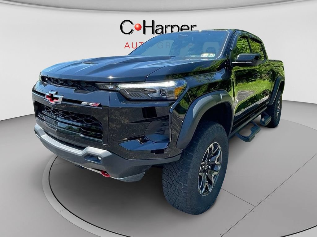 Used 2024 Chevrolet Colorado ZR2 w/ Technology Package AWD/4WD image 7