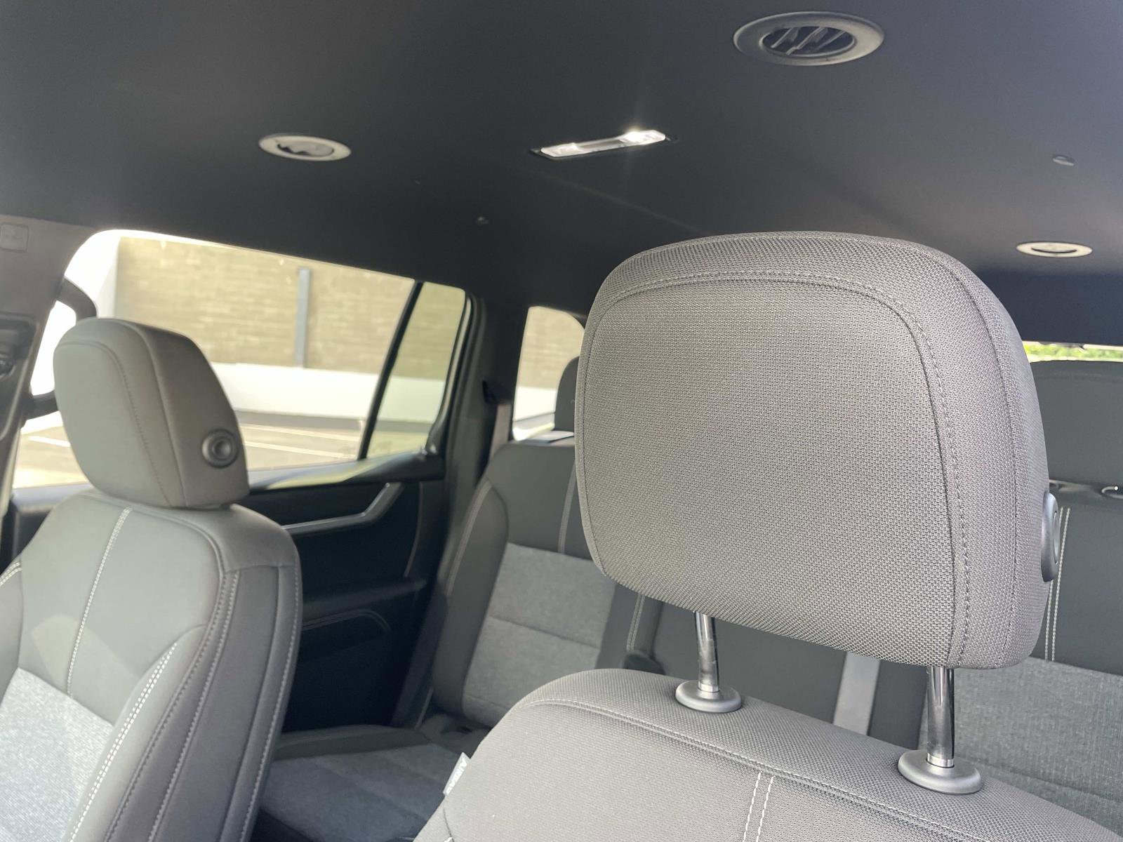 Used 2026 GMC Acadia Elevation image 21
