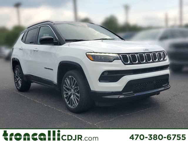 Used 2023 Jeep Compass Limited w/ Elite Group AWD/4WD image 1