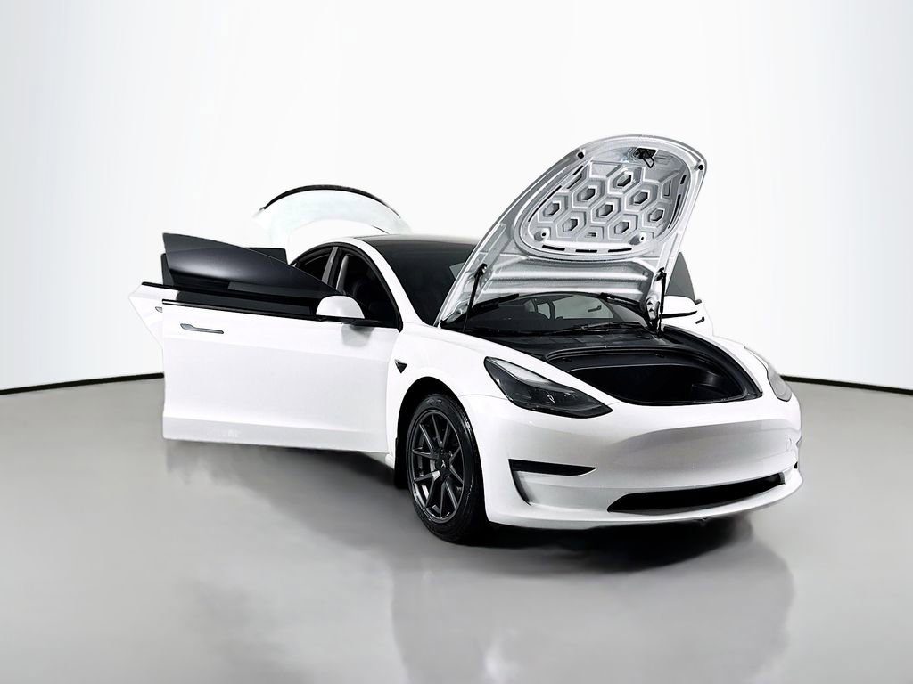 Used 2023 Tesla Model 3 Standard Range image 27