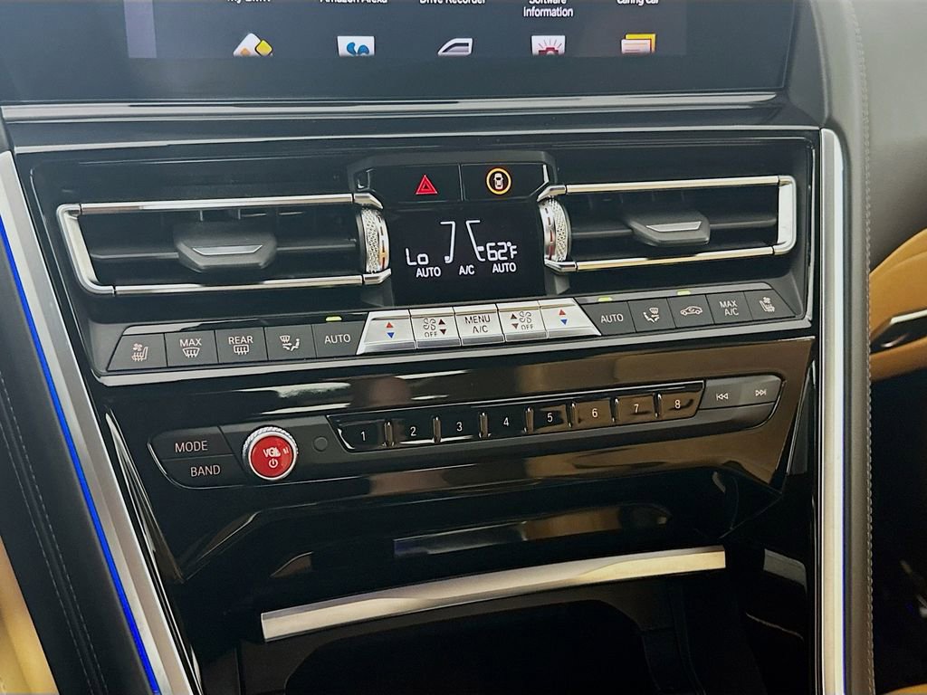 Used 2020 BMW M8 Convertible image 18