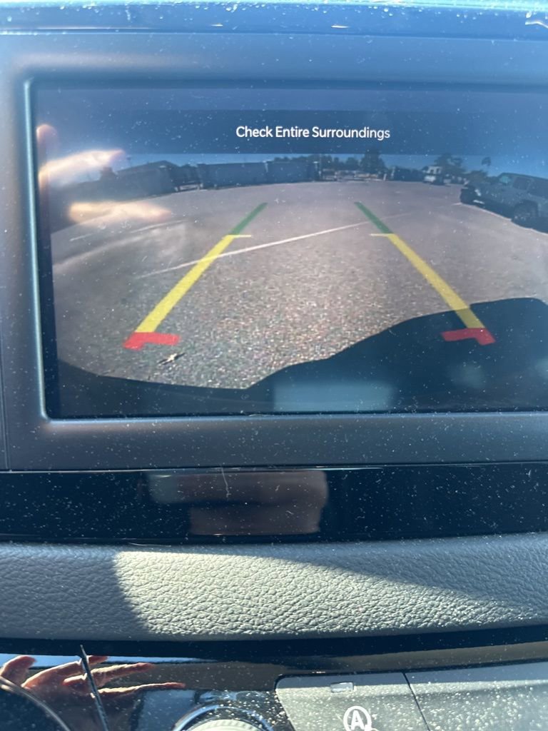 Used 2024 Chrysler Voyager LX image 25