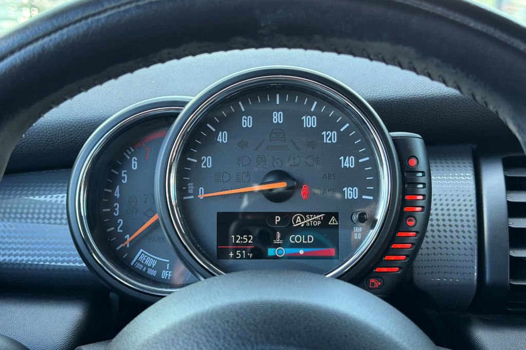 Used 2015 MINI Cooper 2-Door Hardtop image 20