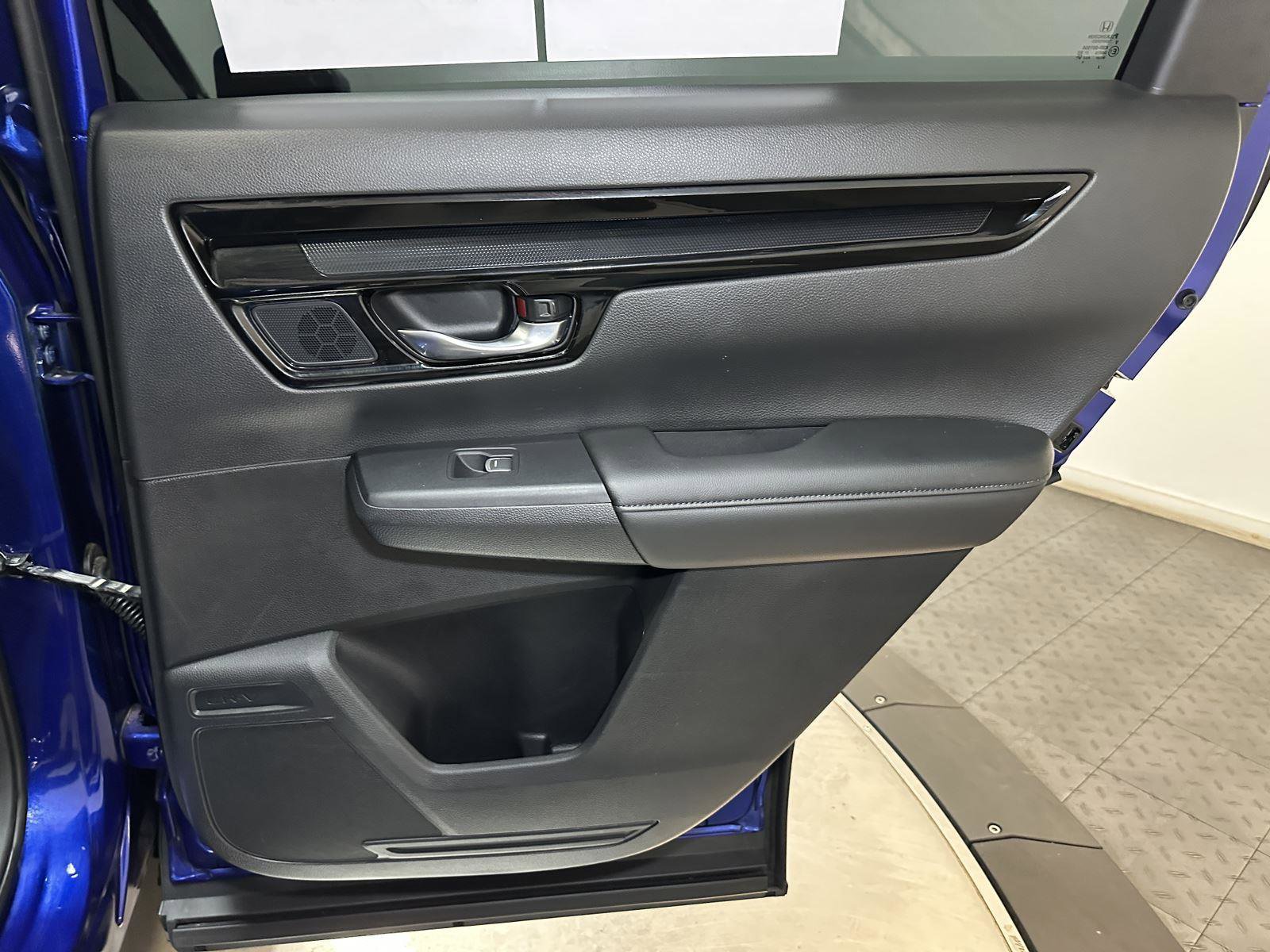 Used 2024 Honda CR-V EX-L image 34