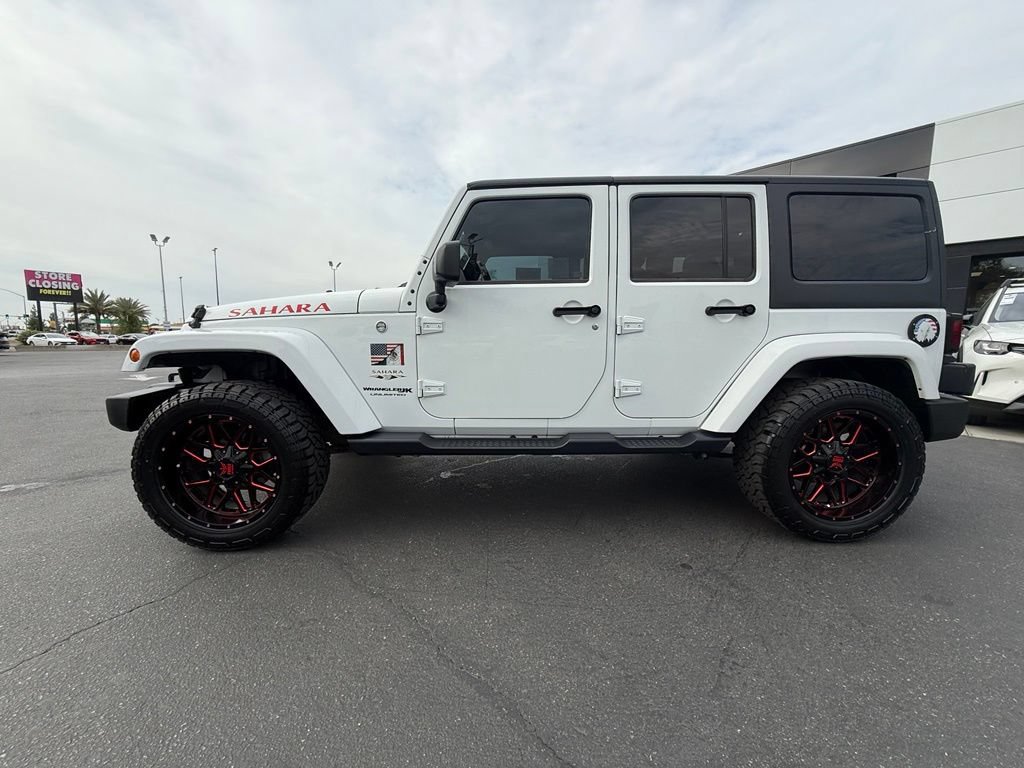 Used 2018 Jeep Wrangler Unlimited Sahara AWD/4WD image 7