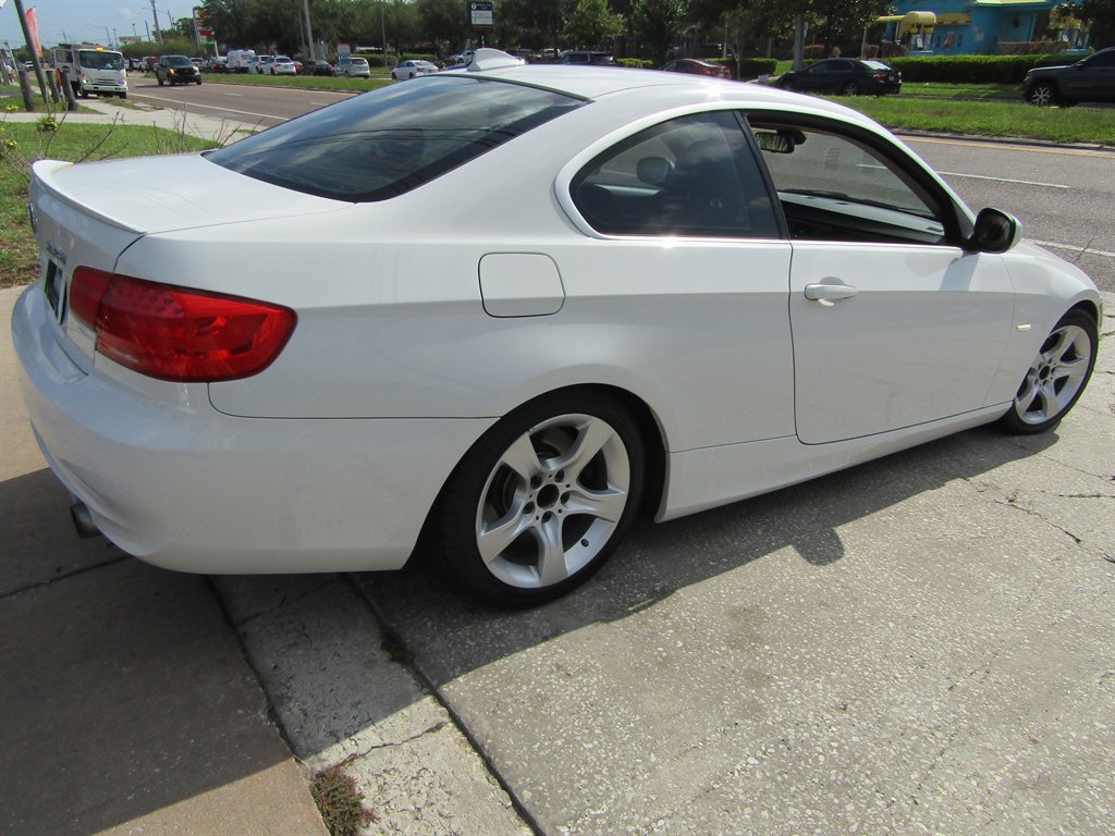Used 2012 BMW 335i Coupe RWD image 4