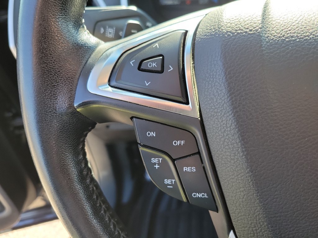 Used 2019 Ford Edge SEL AWD/4WD image 24