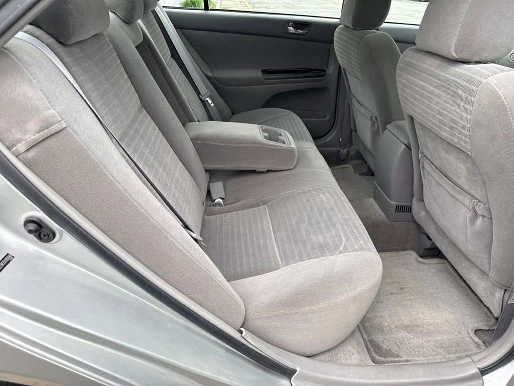Used 2005 Toyota Camry LE FWD image 15
