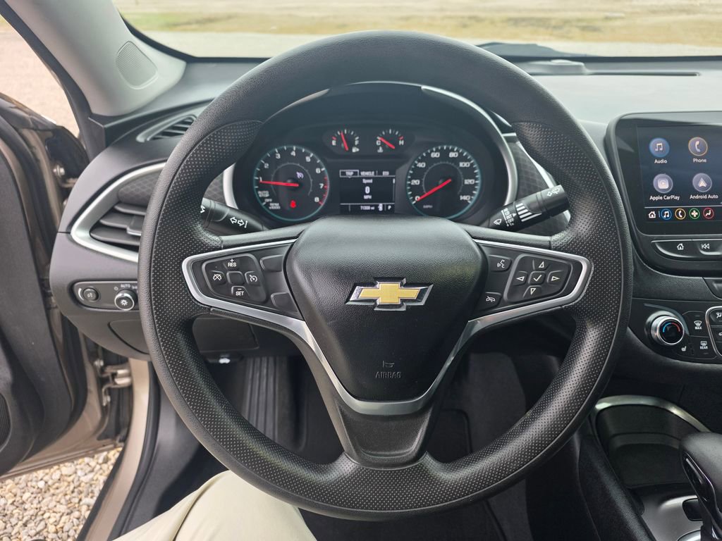 Used 2022 Chevrolet Malibu LT image 13