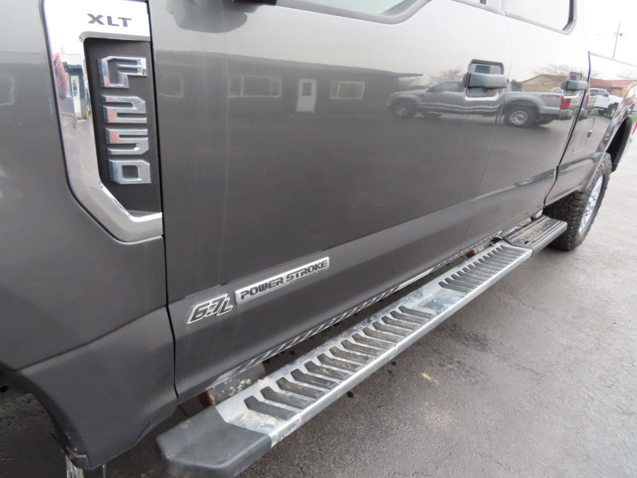 Used 2019 Ford F250 XLT w/ XLT Value Package image 13