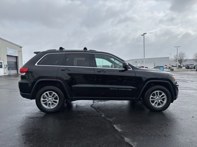 Used 2018 Jeep Grand Cherokee Laredo w/ Security & Convenience Group image 8