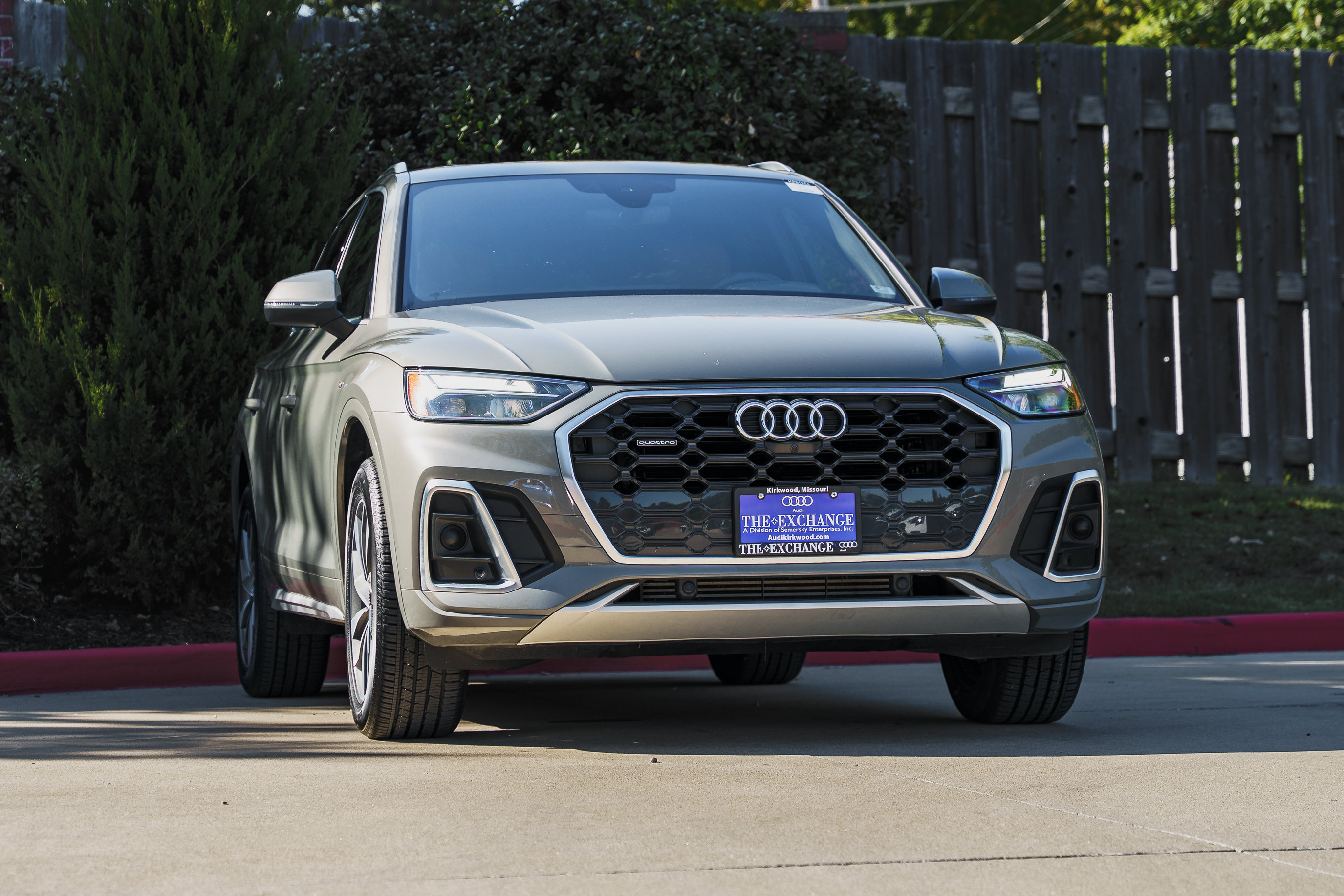 Used 2024 Audi Q5 2.0T Premium Plus w/ Premium Plus Package AWD/4WD image 1