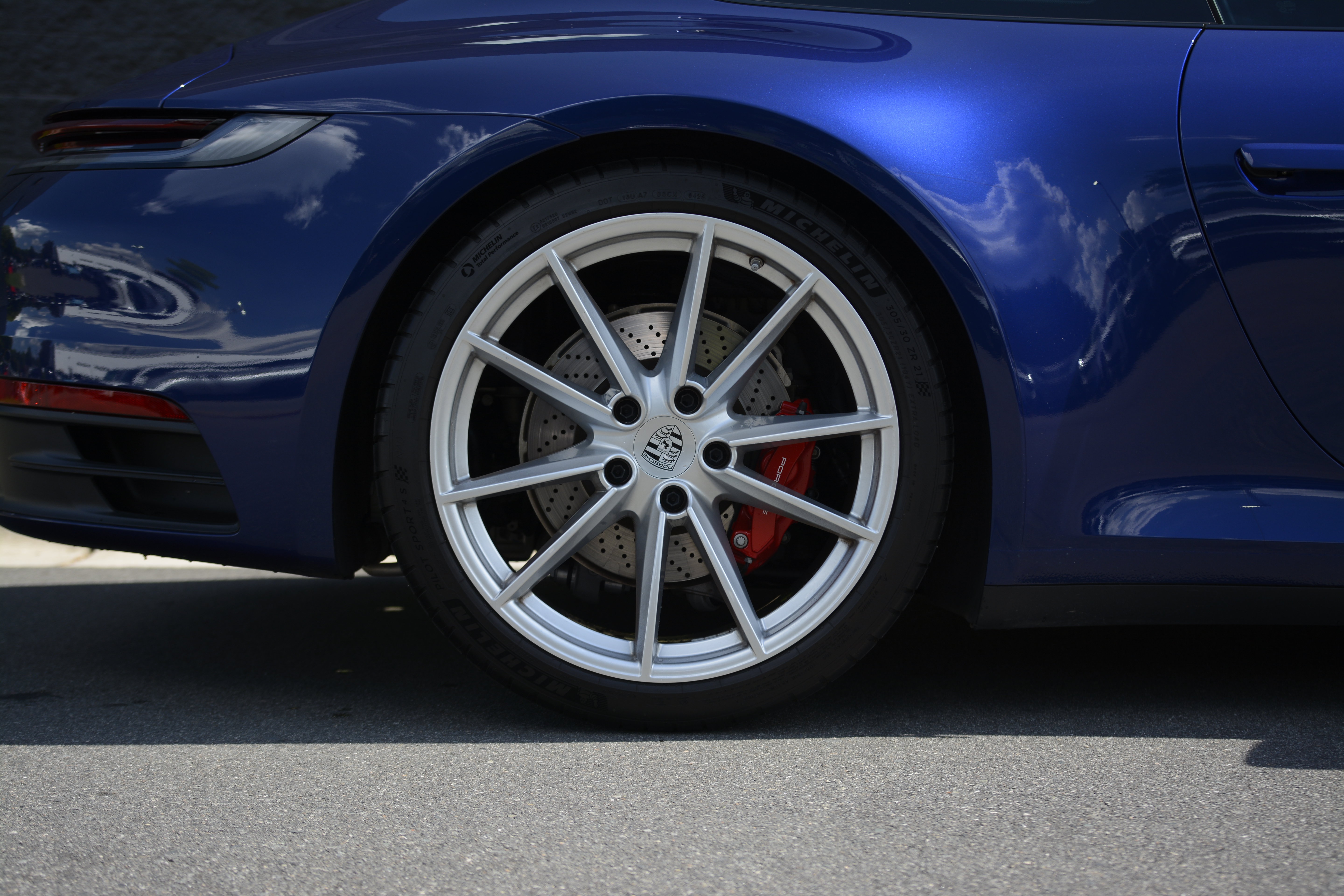 Certified 2024 Porsche 911 Carrera 4S AWD/4WD image 38