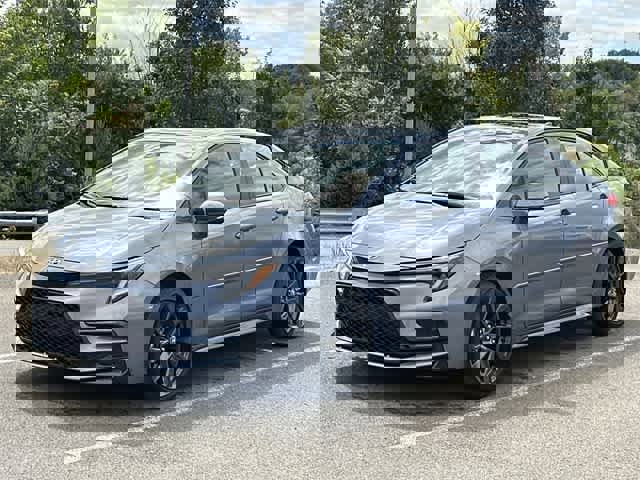 New 2025 Toyota Corolla SE