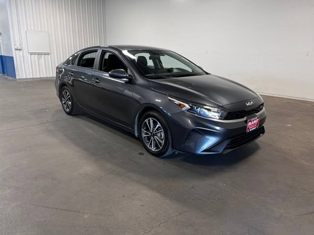 Used 2023 Kia Forte LXS FWD image 1