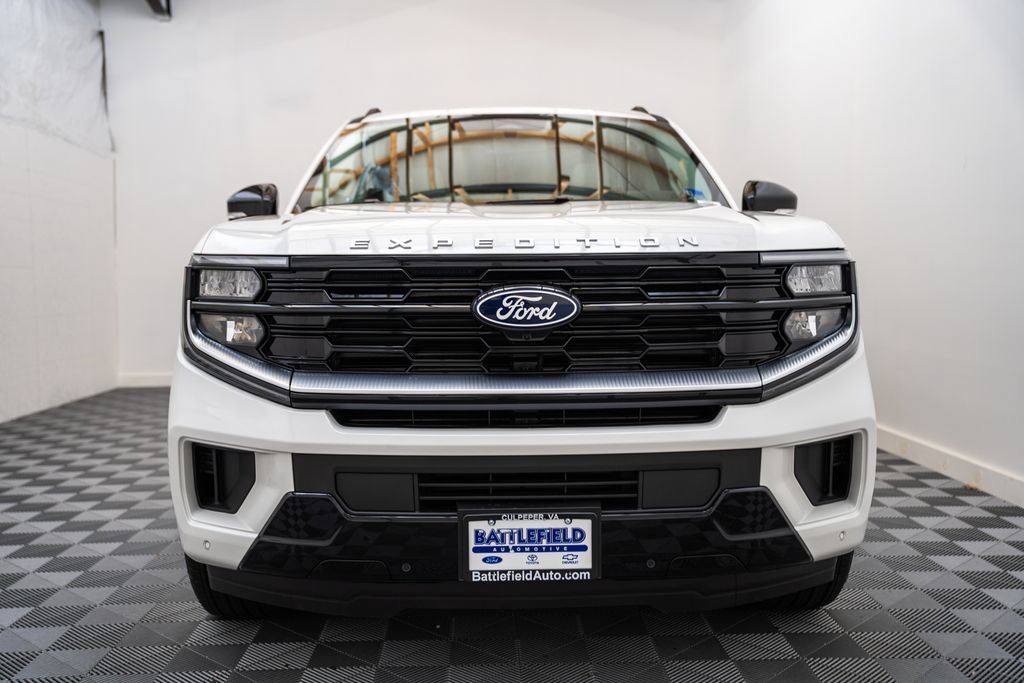 New 2027 Ford Expedition Max Platinum w/ Driver's Package AWD/4WD image 2