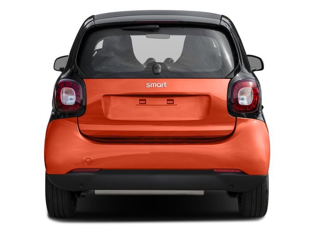 Used 2016 smart fortwo passion RWD image 5