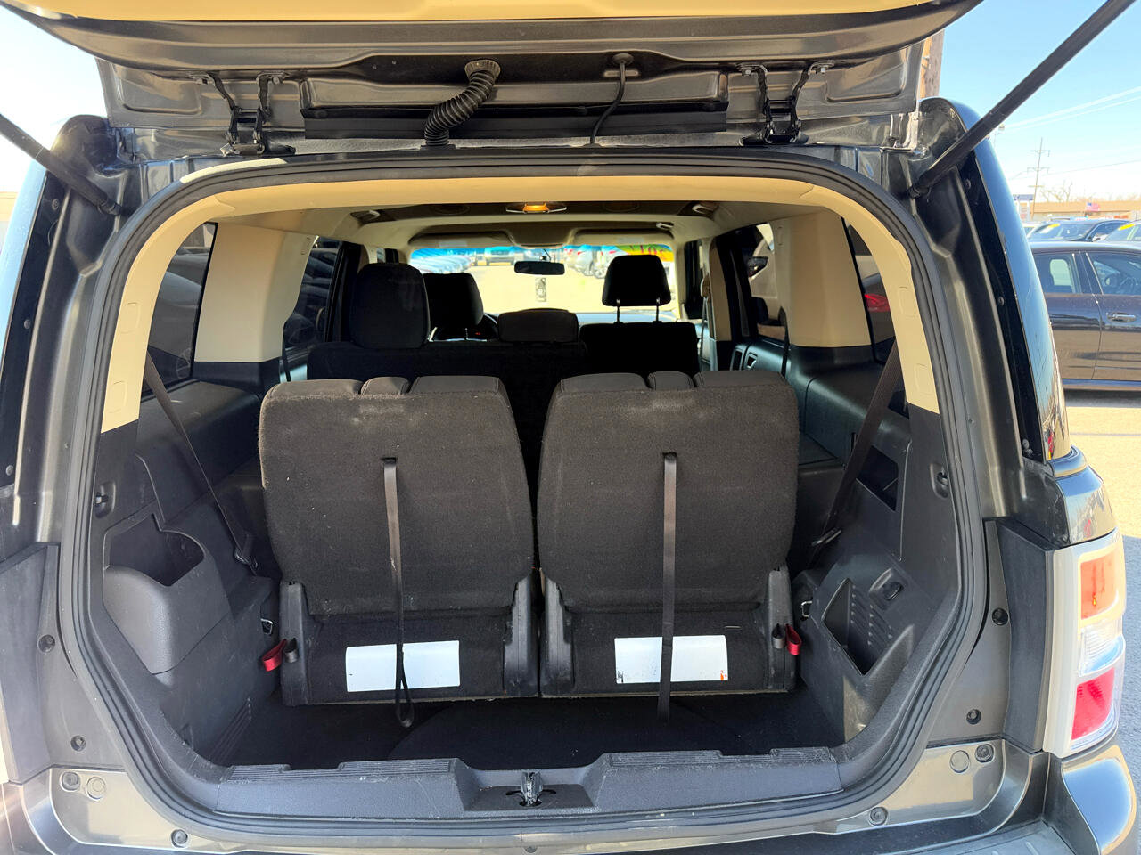 Used 2017 Ford Flex SE image 8