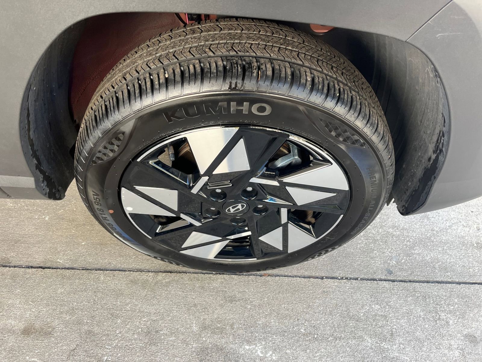 Used 2025 Hyundai Kona SEL image 32