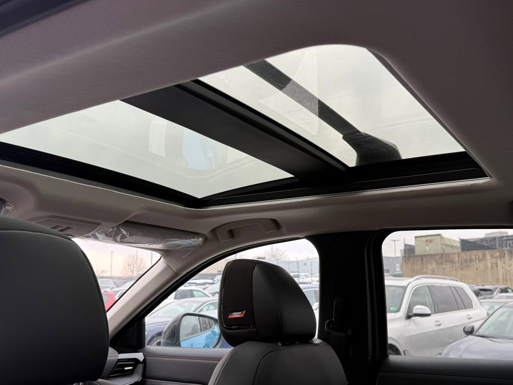 New 2026 Nissan Kicks SR w/ SR Premium Package image 22