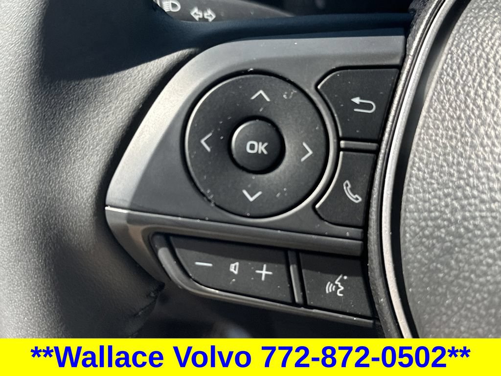 Used 2026 Toyota Corolla Cross LE FWD image 26