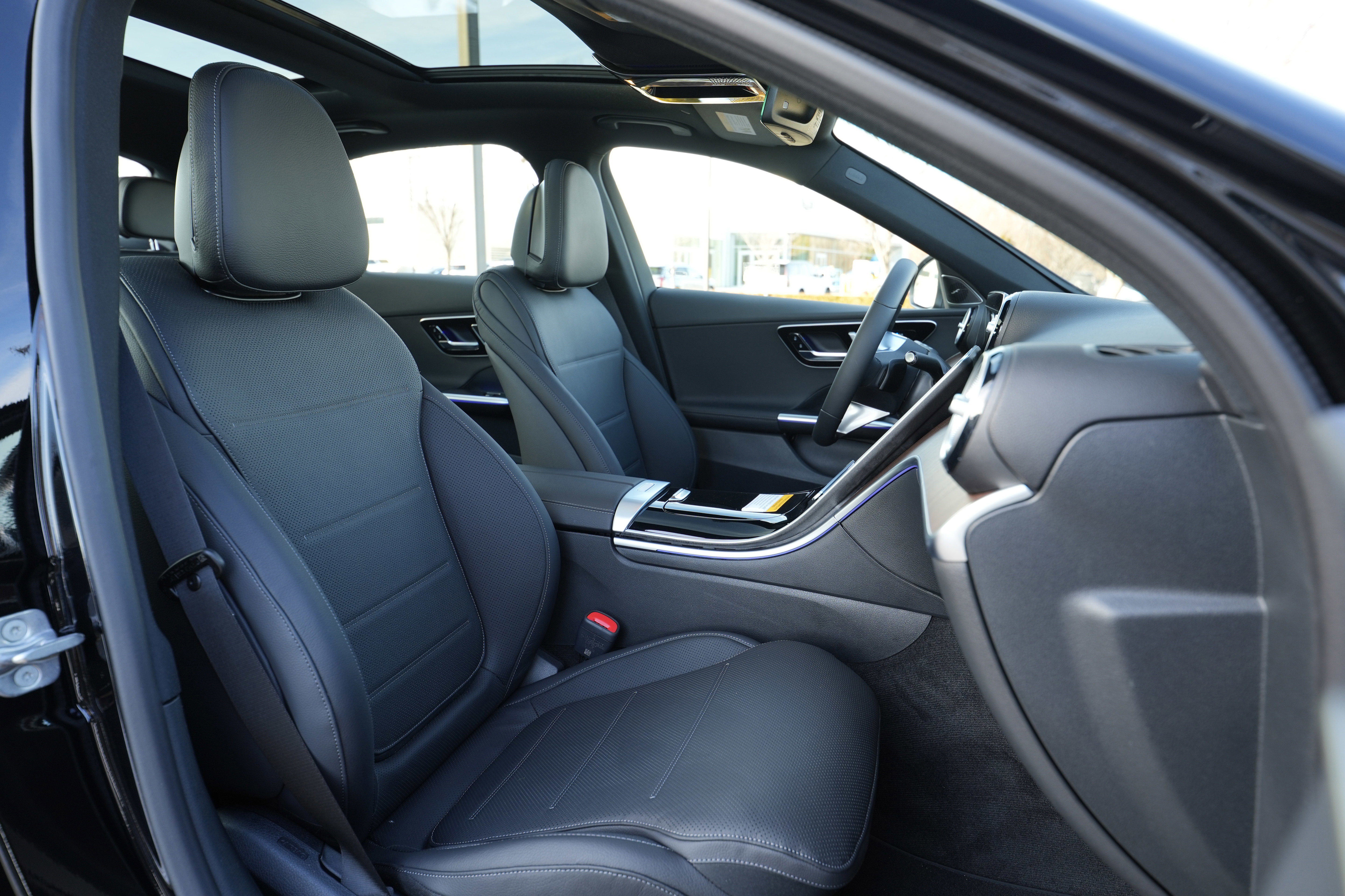 New 2026 Mercedes-Benz C 300 4MATIC Sedan image 36